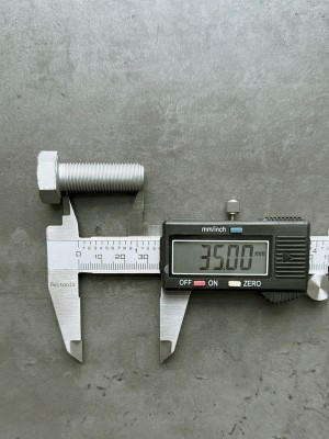 Болт М12х35х1,25 1/55405/21