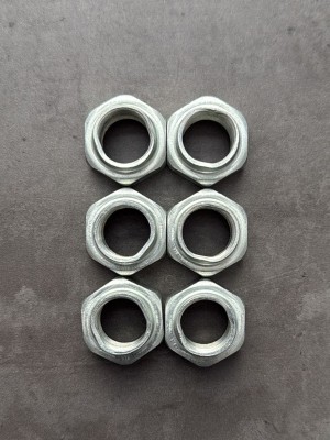 Гайка самоконтрящаяся М20х1,5 853825 (Белзан) оц.