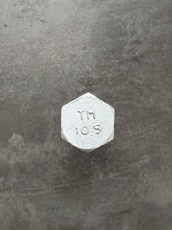 Болт М10х50х1,25 ГОСТ 7798-70 класс прочности 10.9 оцинкованный