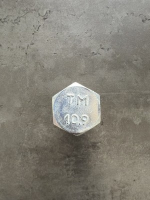 Болт М20х60х1,5 ГОСТ 7798-70 класс прочности 10.9 оцинкованный