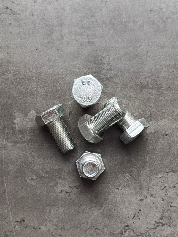 Болт М16х30х1,5 1/42577/31