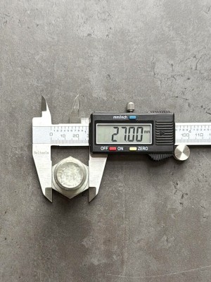 Болт М18х110х1,5 853035