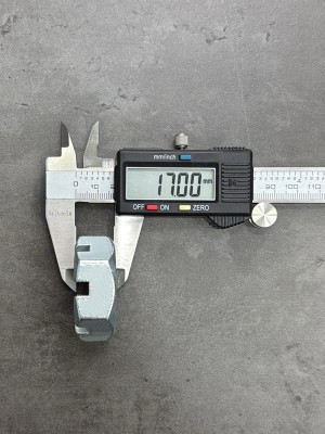 Гайка корончатая низкая М27х2 S-41 Н-17 Оси БДМ