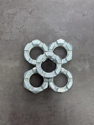 Гайка корончатая, прорезная низкая М27х1,5 DIN 937, класс прочности 10