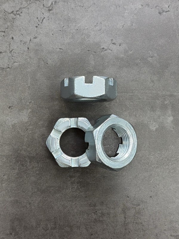 Гайка корончатая низкая М27х1,5 S-41 Н-20