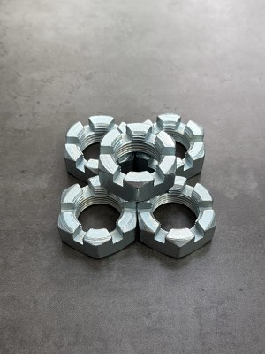 Гайка корончатая низкая М27х1,5 S-41 Н-20