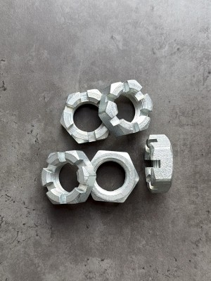 Гайка корончатая, прорезная низкая М30х1,5 ГОСТ 5919-73, класс прочности 10, покрытие цинк