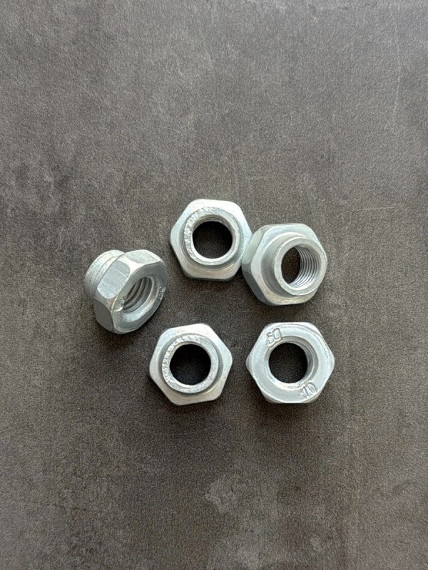 Гайка самоконтрящаяся М10х1,25 Белзан, класс прочности 10, в цинке.