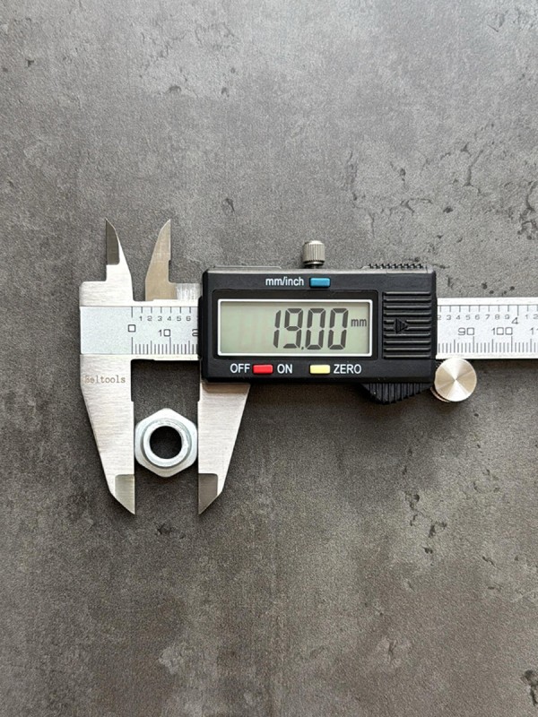 Гайка самоконтрящаяся М12х1,25 Белзан класс прочности 10, в цинке.