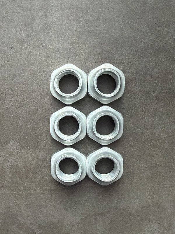 Гайка самоконтрящаяся М14х1,5 Белзан класс прочности 10, в цинке.