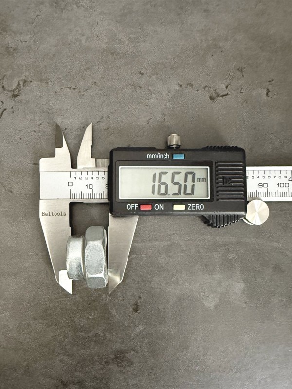 Гайка самоконтрящаяся М16х1,5 251649 Белзан, класс прочности 10, в цинке.