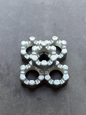 Гайка корончатая, прорезная низкая М20х1,5 DIN 937 класс прочности 8