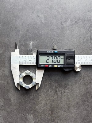 Гайка корончатая, прорезная низкая М18 ГОСТ 5933-73 класс прочности 10