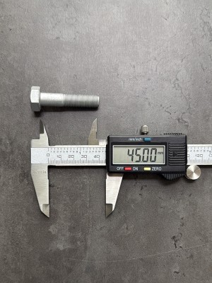 Болт М10х45х1,25 ГОСТ 7798-70 класс прочности 10.9 оцинкованный