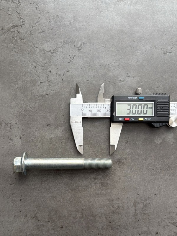 Болт фланцевый М12х90х1,25 8.8 оц. DIN 6921 без насечек