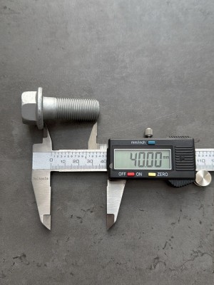 Болт рамный М16х40х1,5 фланцевый с насечками, КП 10.9 оц., (длина резьбы 30 мм.)