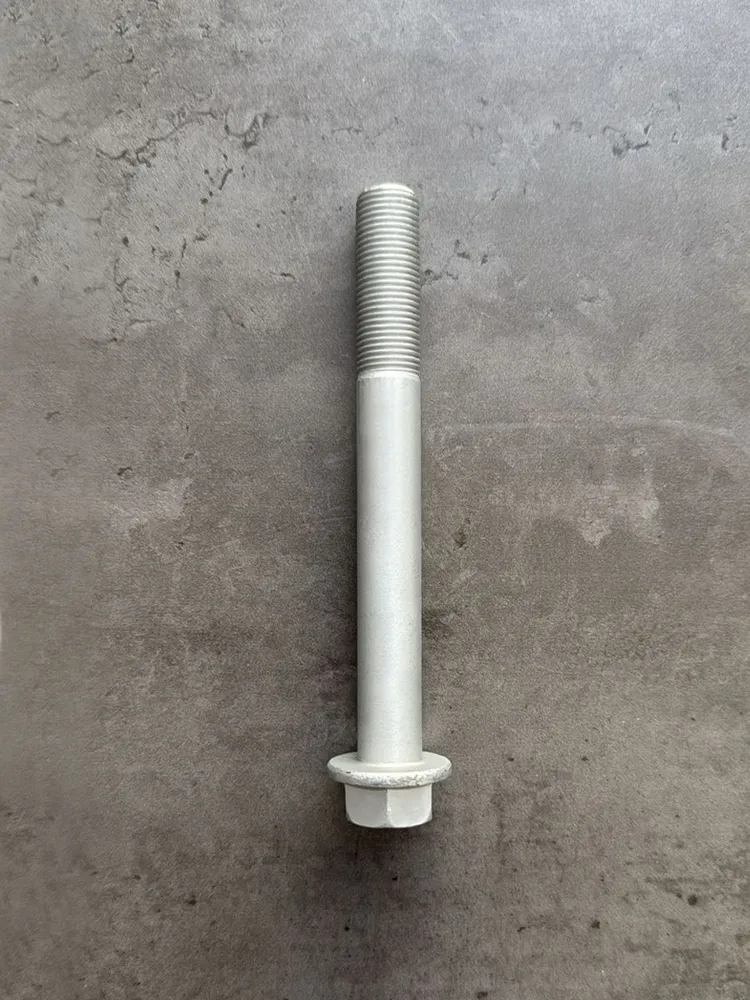 Болт фланцевый М16х140х1,5 10.9 оц. DIN 6921 без насечек