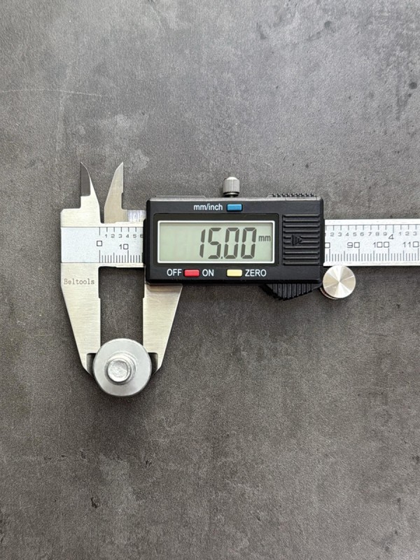 Болт фланцевый М10х25х1,25 8.8 оц. DIN 6921 без насечек