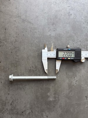 Болт фланцевый М8х110 8.8 оц. DIN 6921 без насечек