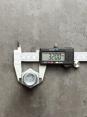 Болт М22х70х1,5 ГОСТ 7798-70 класс прочности 10.9, оцинкованный