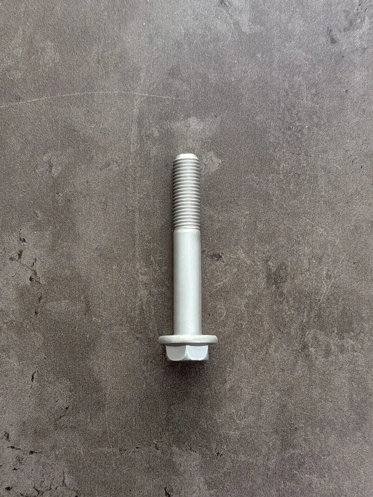 Болт фланцевый М10х65х1,25 8.8 оц. DIN 6921 без насечек