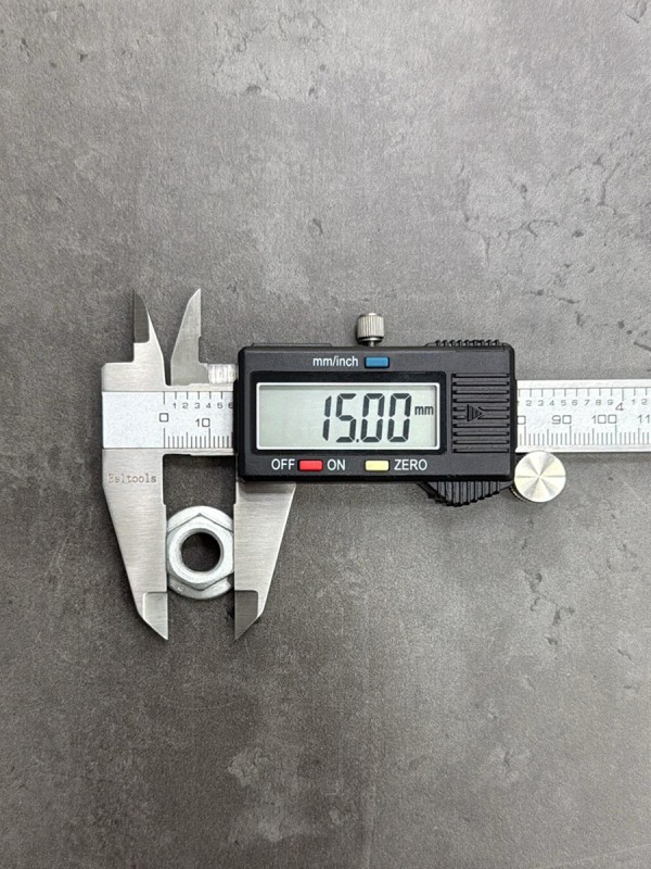 Гайка с фланцем М10х1,25 DIN 6923 КП 8, высокопрочная, фланцевая без насечек