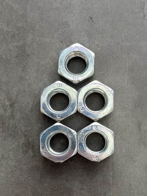 Гайка самоконтрящаяся М14х1,5 DIN 980-V класс прочности 10 оц.